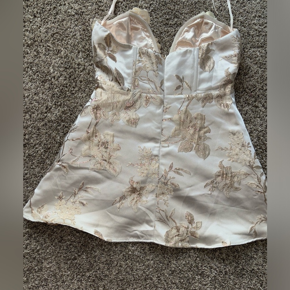 Fashion nova  dress - Picture 3 of 5